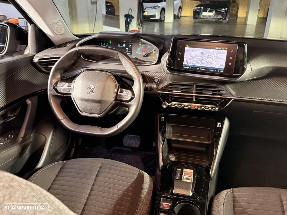 Peugeot e-2008 50 kWh Active Pack - 17