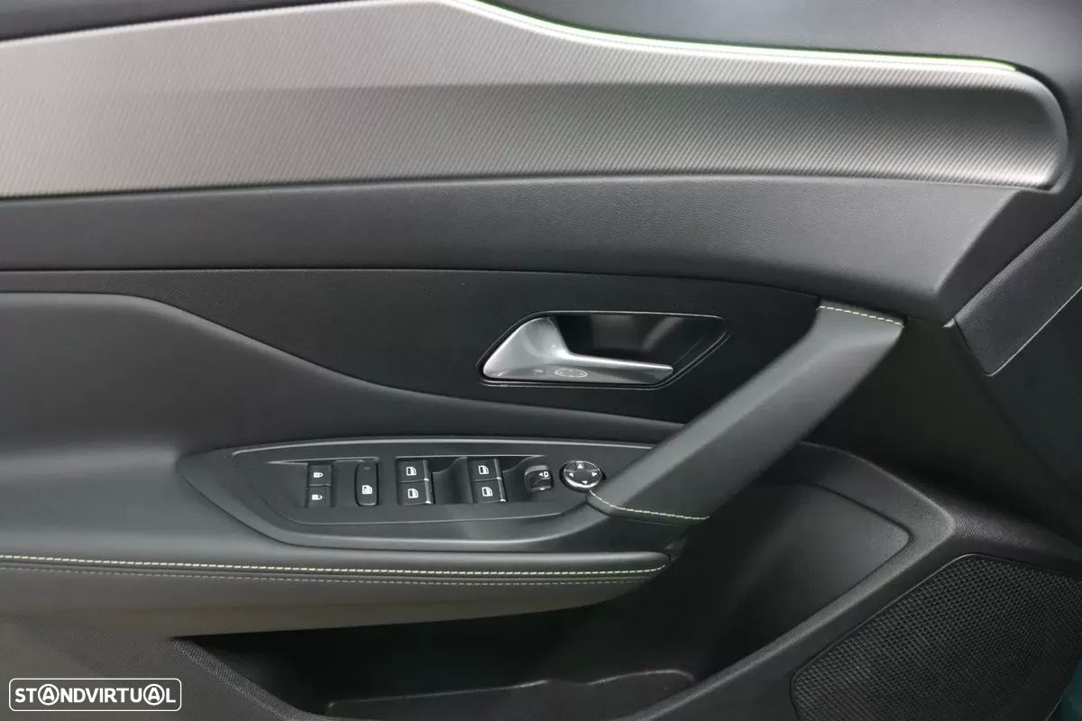 Peugeot 308 SW BlueHDi 130 EAT8 GT - 11