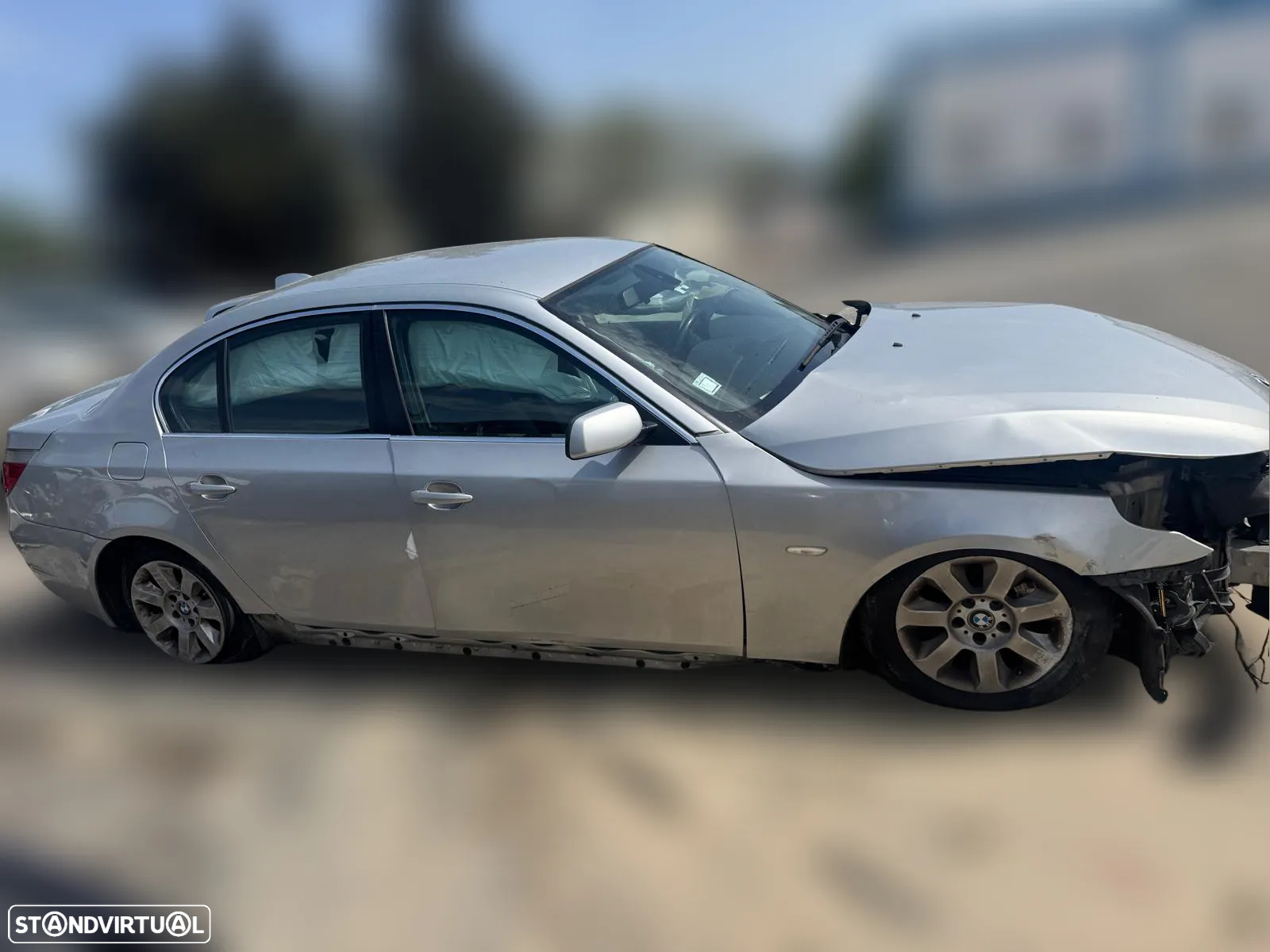 BMW E60 520 d de 2006 para peças - 4