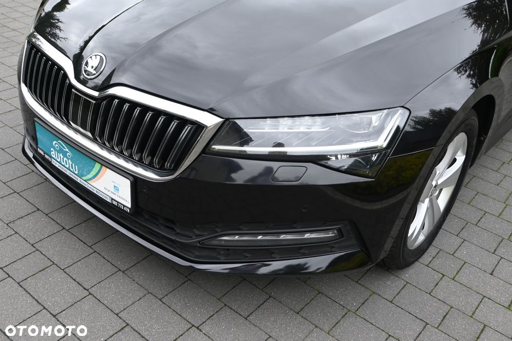 Skoda Superb 2.0 TDI SCR Sportline DSG - 39