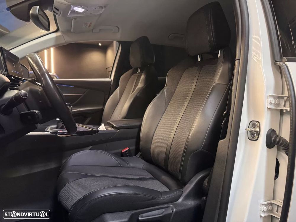 Peugeot 3008 - 22