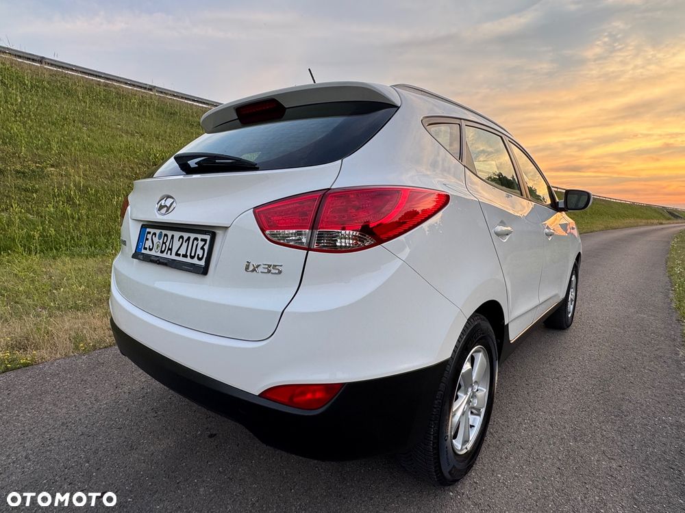 Hyundai ix35 1.6 2WD Fifa World Cup Edition - 5