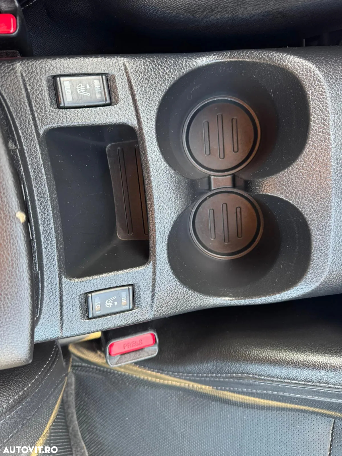 Nissan Qashqai 1.6 DCI DPF Start/Stop tekna - 10