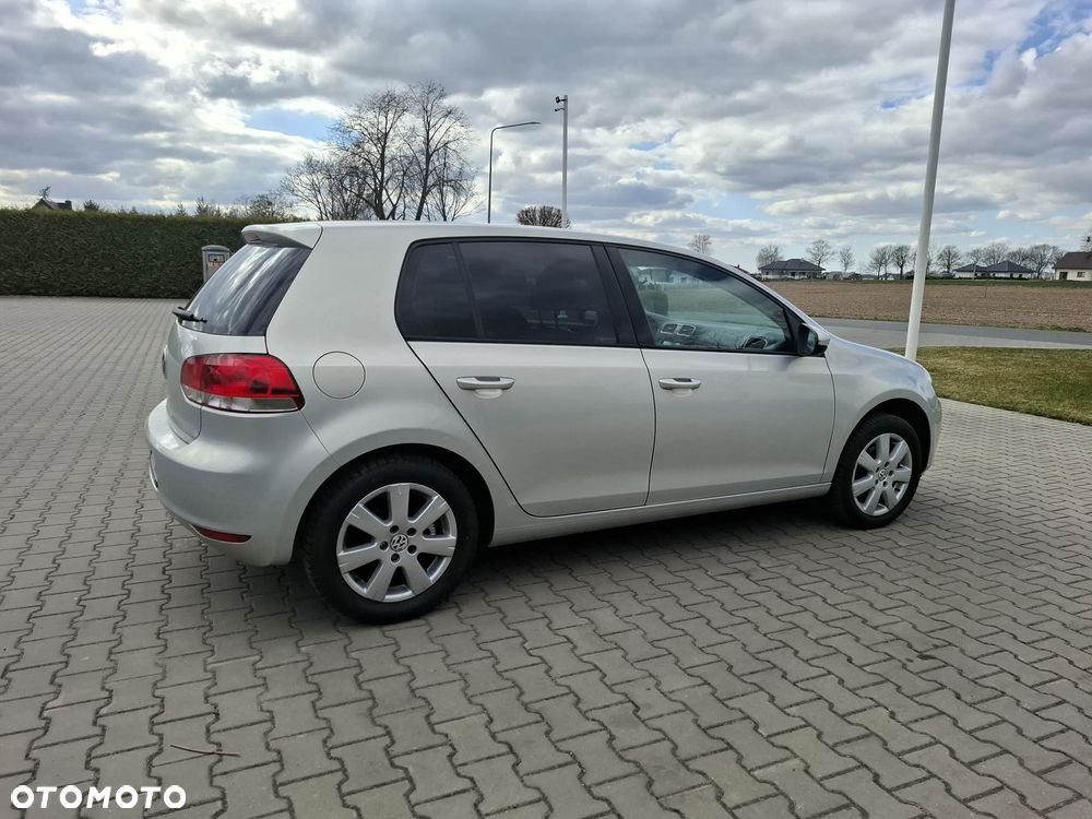 Volkswagen Golf - 5