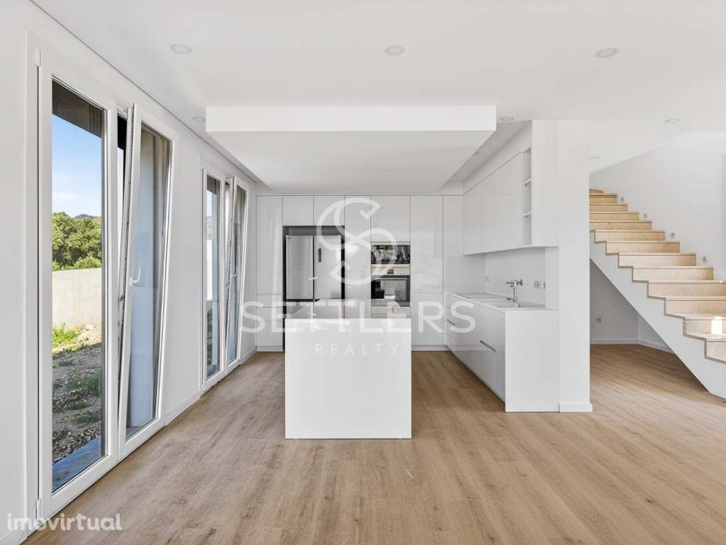 Moradia independente T3 - Abrunheira - Grande imagem: 3/28