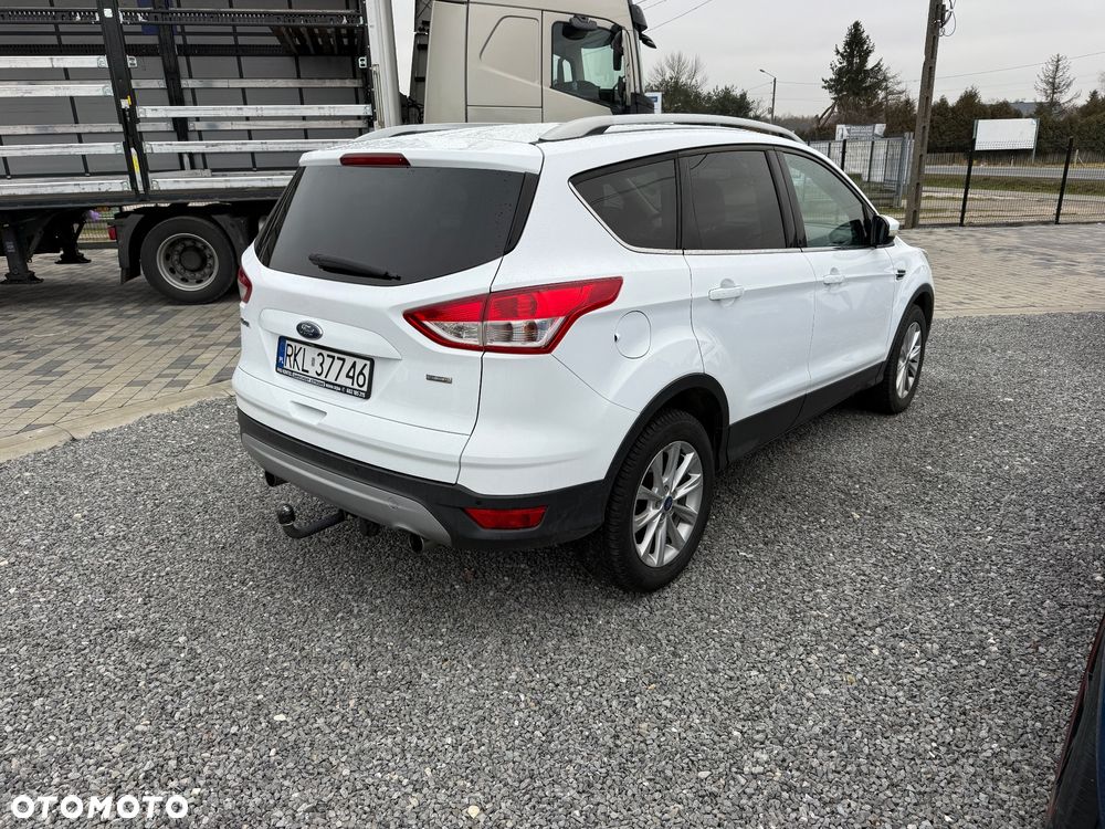 Ford Kuga 1.5 EcoBoost 2x4 Titanium - 2