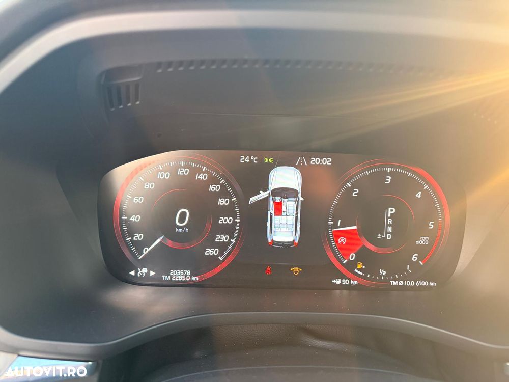 Volvo XC 60 D5 AWD Inscription - 16