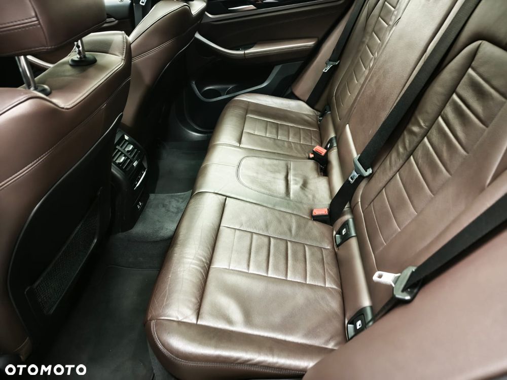 BMW X3 sDrive18d MHEV xLine - 8