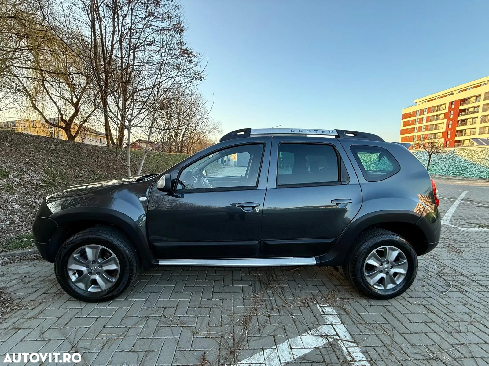 Dacia Duster 1.5 dCi 4x4 Laureate - 10