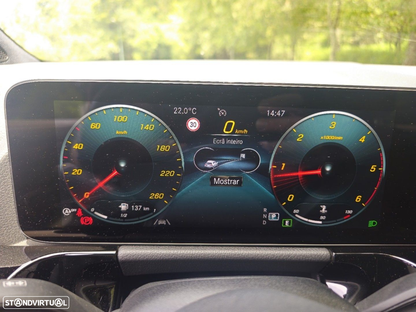 Mercedes-Benz GLA 180 d 8G-DCT - 25
