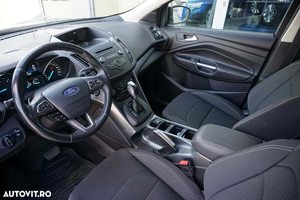 Ford Kuga - 9