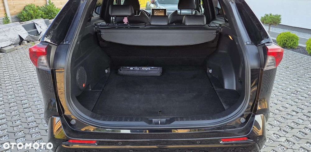 Toyota RAV4 2.5 Hybrid Black Edition by JBL 4x4 - 9