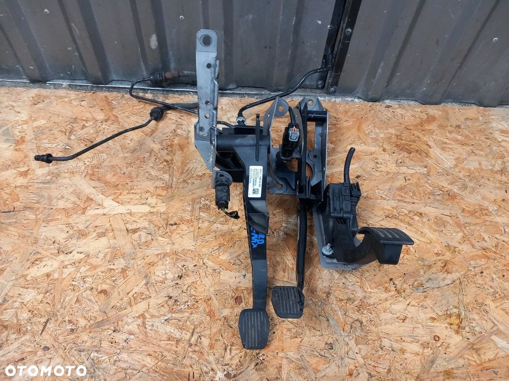 pedał gazu potencjometr hamulca sprzęgła volvo v50 s50 1.6 d 2010r europa - 1