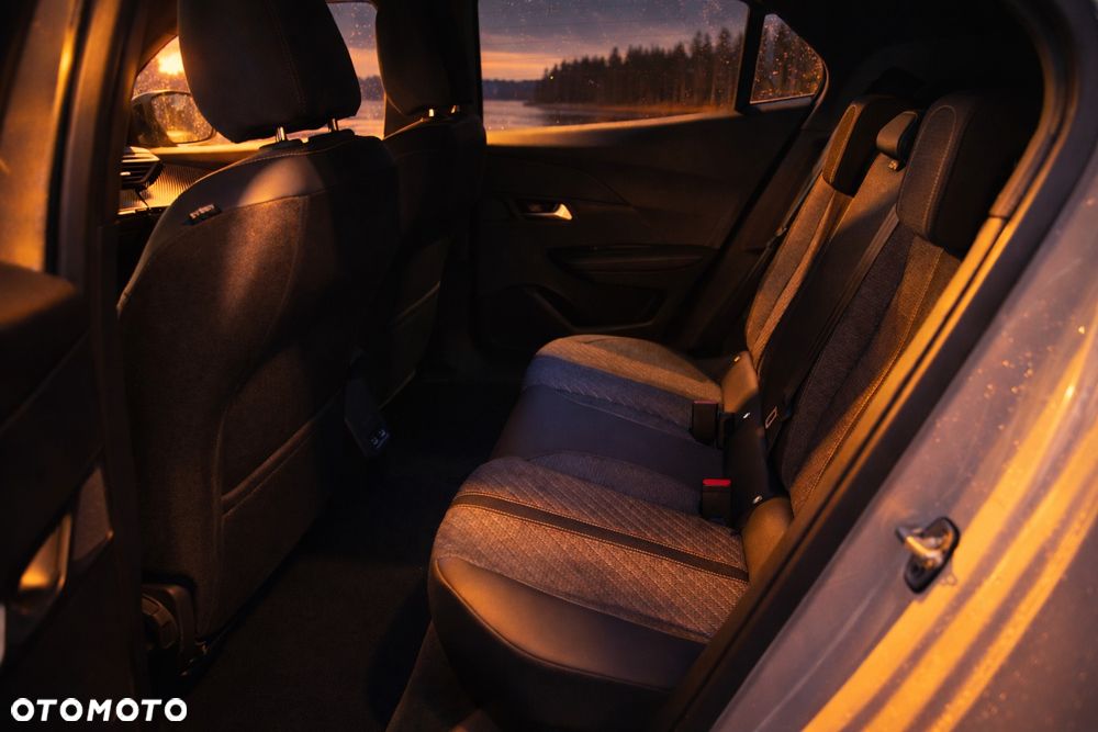 Peugeot 2008 PureTech 100 Stop&Start Allure - 20