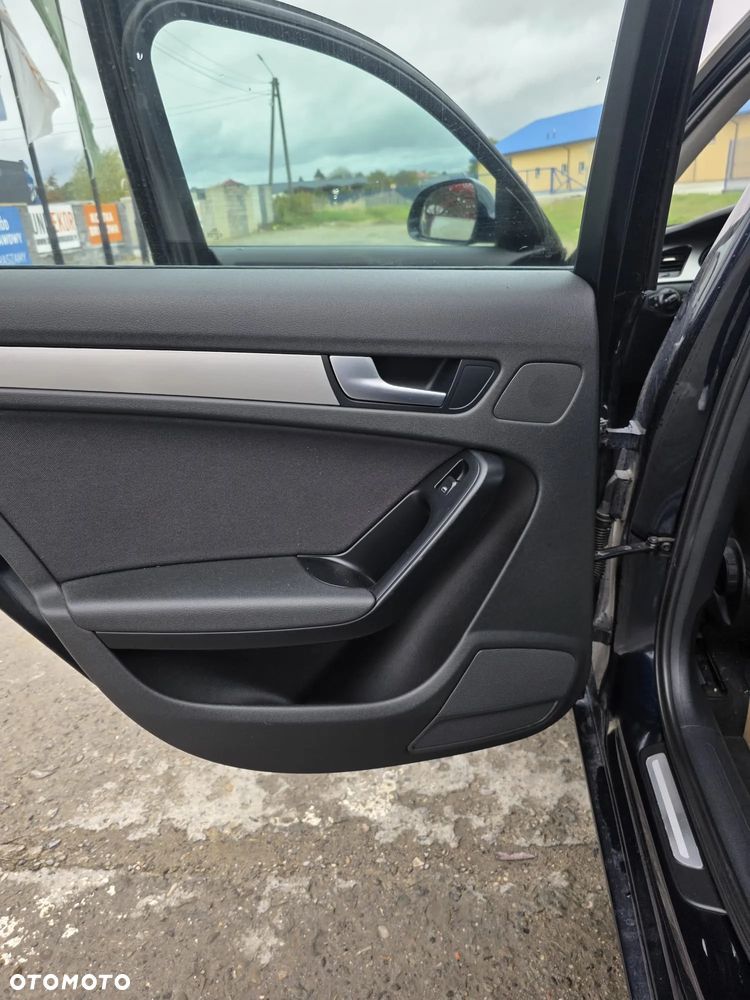 Audi A4 Limousine - 21