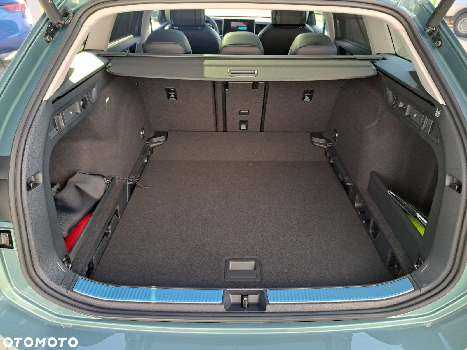 Volkswagen Passat - 10