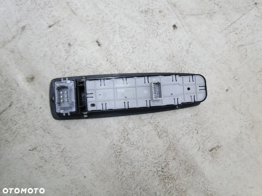 RENAULT LATITUDE PANEL PRZEŁĄCZNIK SZYB LEWY PRZÓD PRZEDNI EUROPA - 2