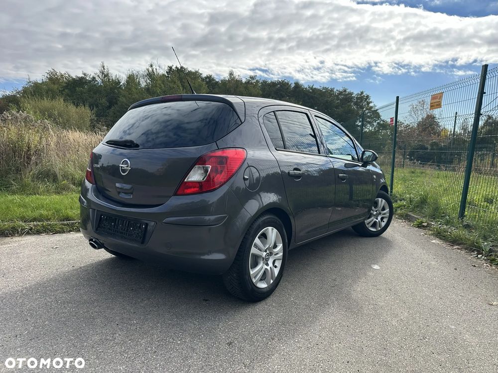 Opel Corsa 1.4 16V Satellite - 8