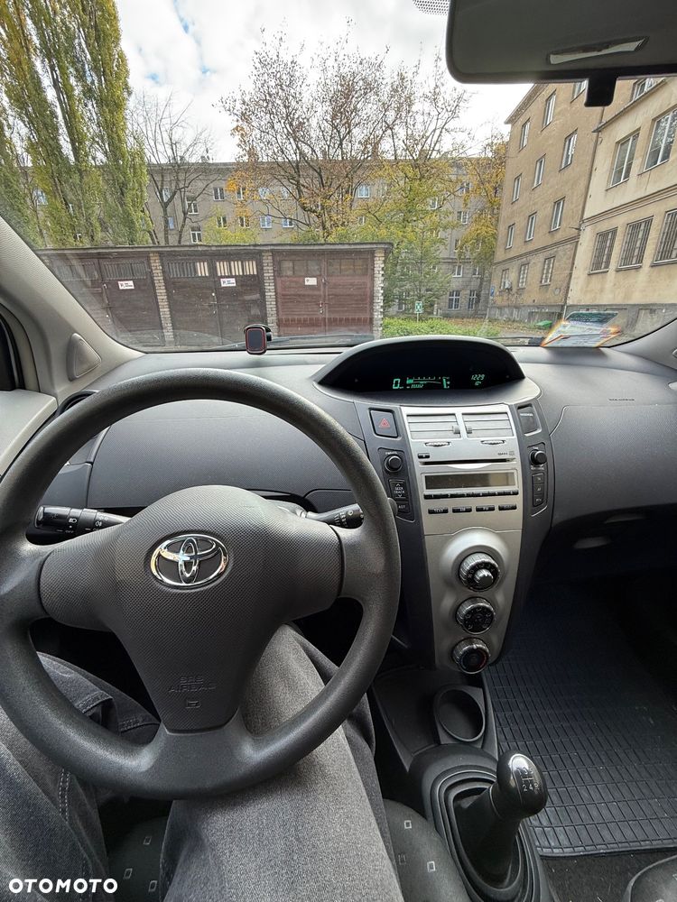 Toyota Yaris 1.4 D-4D Luna - 6