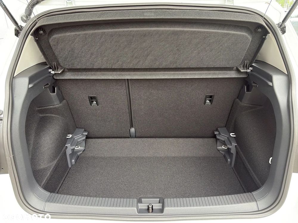 Volkswagen T-Cross 1.0 TSI Life Plus DSG - 27