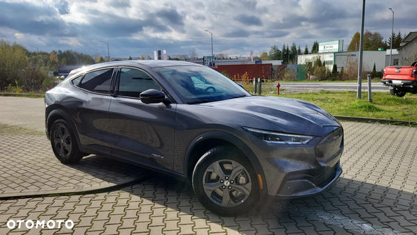 Ford Mustang Mach-E 75kWh RWD