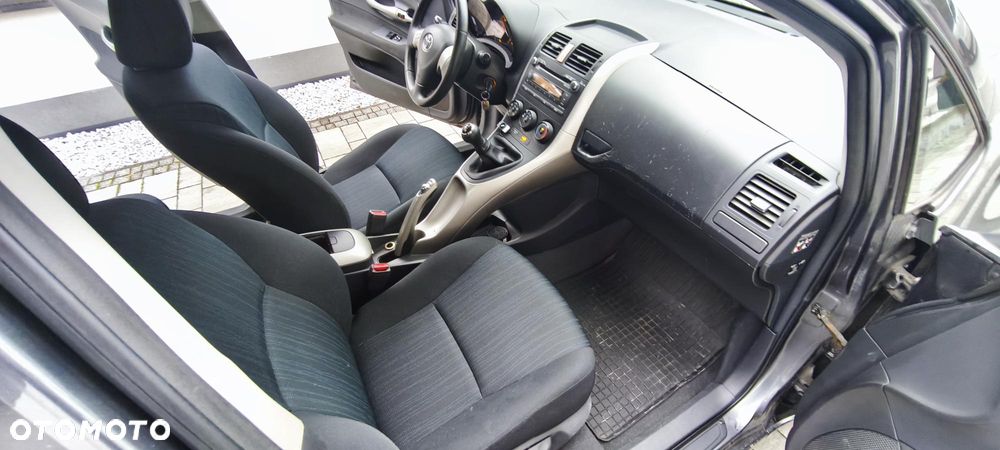 Toyota Auris 1.4 D-4D - 15