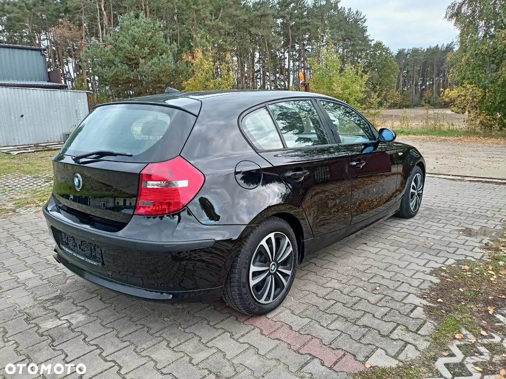 BMW Seria 1 116i - 22