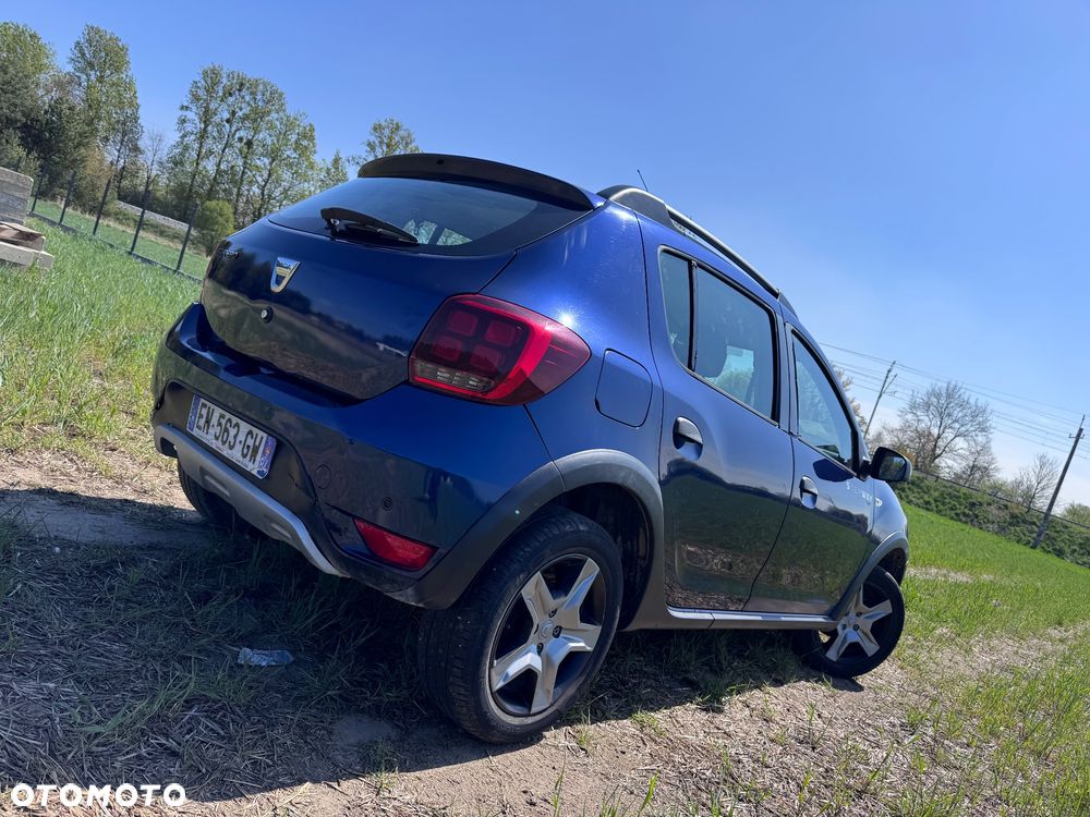 Dacia Sandero Stepway TCe 90 (S&S) Celebration - 3