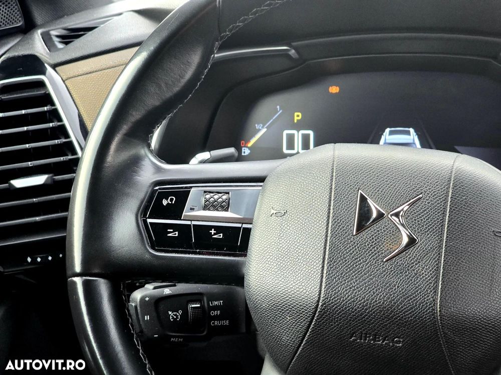 DS Automobiles DS 7 Crossback - 15