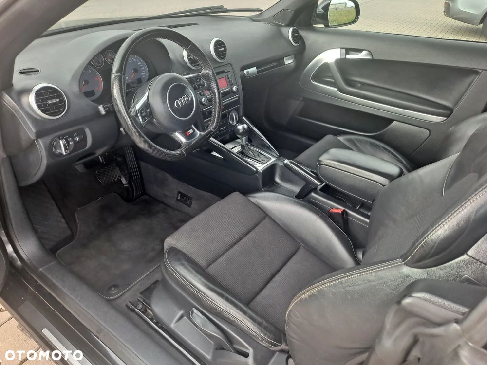 Audi A3 Cabrio 2.0 TDI DPF S tronic S Line Sportpaket - 31