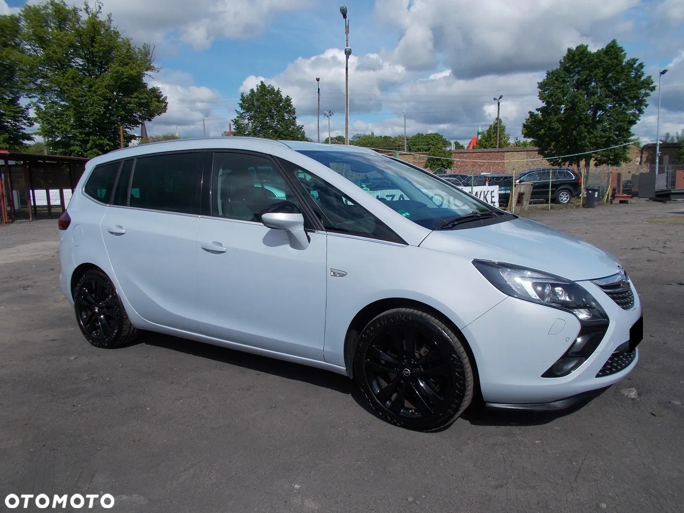 Opel Zafira Tourer 2.0 BITurbo CDTI Start/Stop Sport - 2