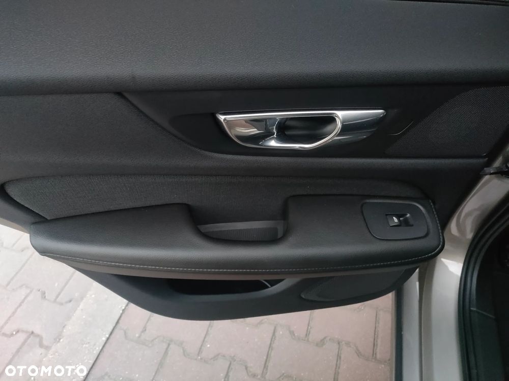 Volvo V60 D3 Drive-E Dynamic Edition (Momentum) - 26