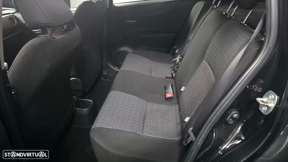 Toyota Yaris 1.33 VVT-i Comfort — fotografia 18