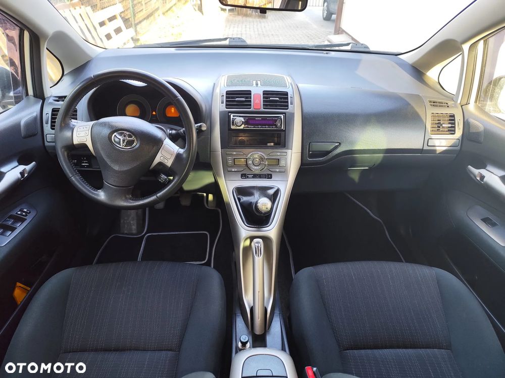 Toyota Auris 1.6 VVT-i Sol - 10