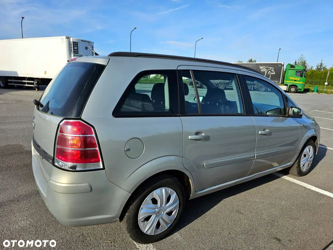 Opel Zafira 1.8 Cosmo - 13