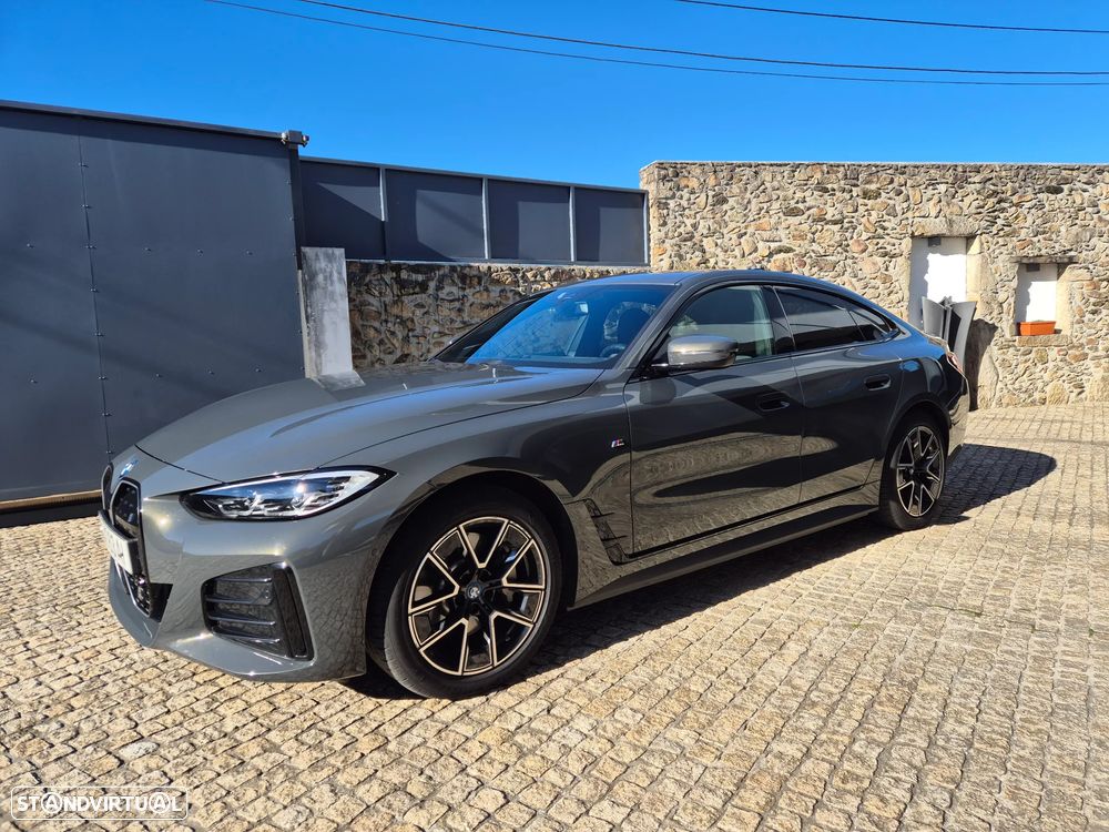 BMW i4 eDrive40 Pack Desportivo M - 1
