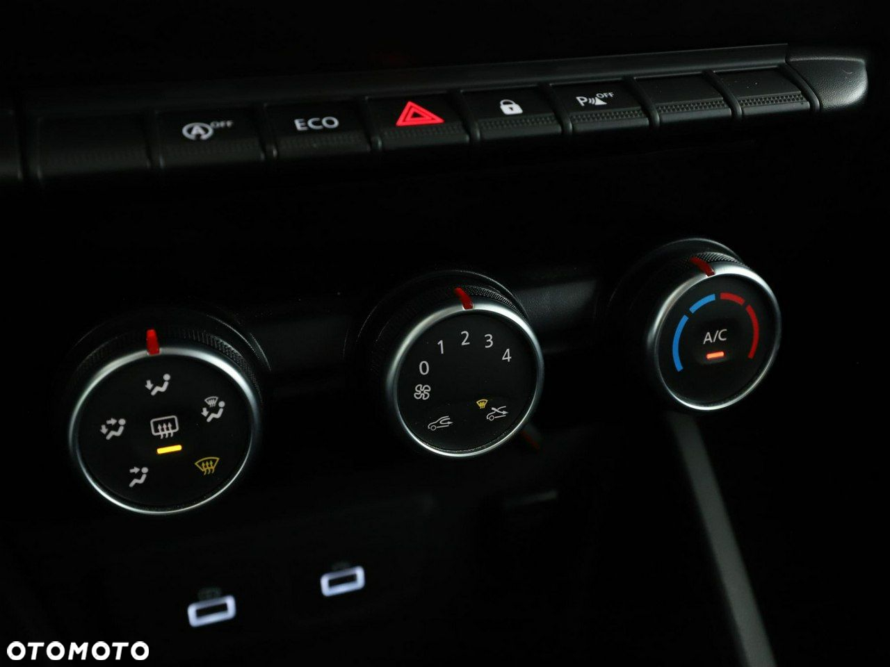 Dacia Duster TCe 100 2WD Comfort - 24
