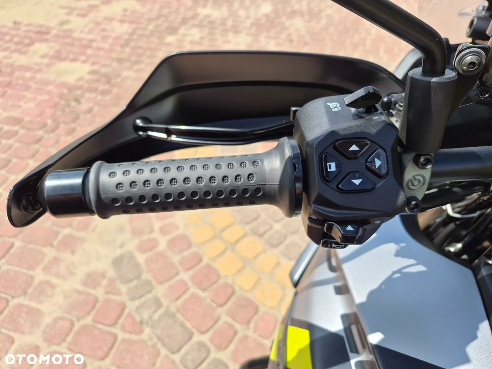 Moto Guzzi Stelvio - 11