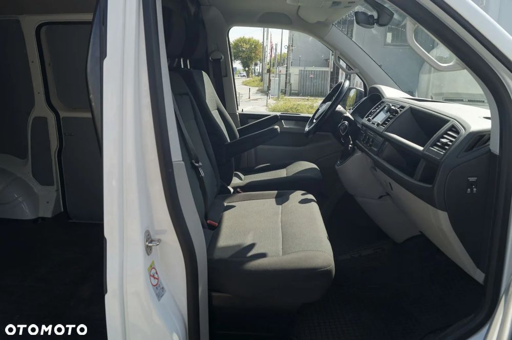 Volkswagen Transporter - 14