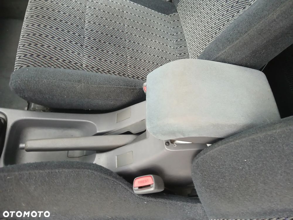 DAIHATSU APPLAUSE A101 R22 fotel fotele kanapa deska kokpit podsufitka boczek boczki klamka - 7