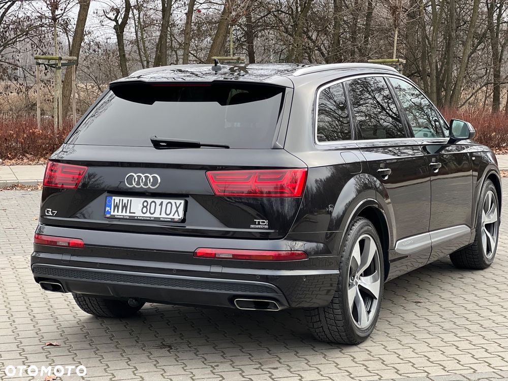 Audi Q7 - 10