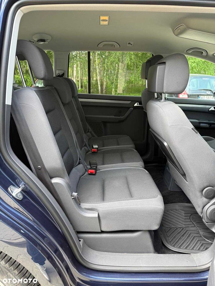 Volkswagen Touran - 7