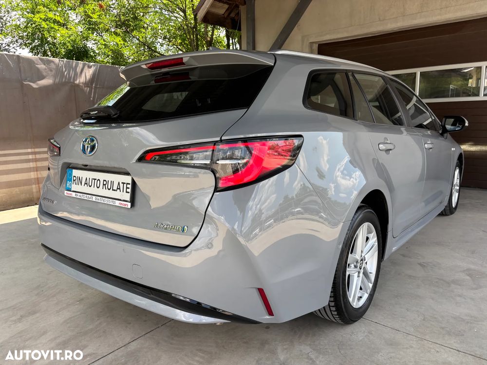 Toyota Corolla 1.8 HSD Business - 8