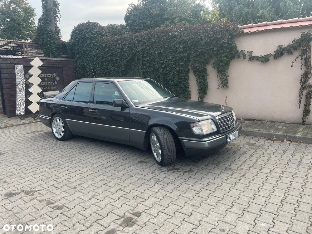 Mercedes-Benz Klasa E - 12