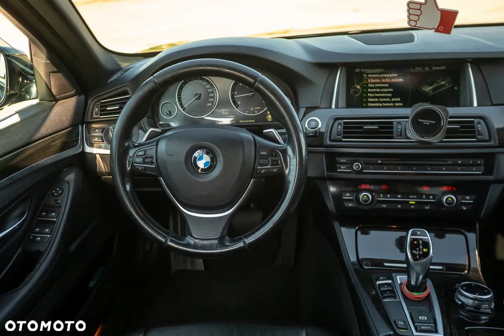 BMW Seria 5 530d Luxury Line - 37