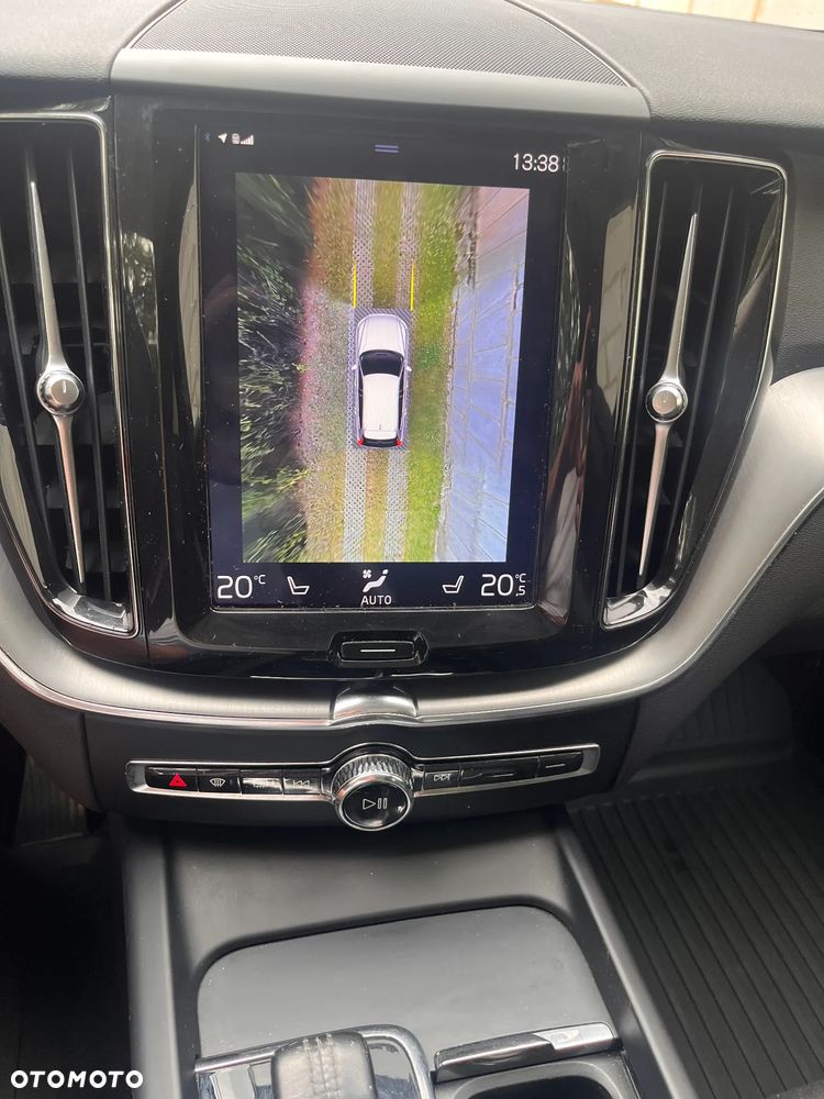 Volvo XC 60 T8 Plug-In Hybrid AWD Inscription - 12