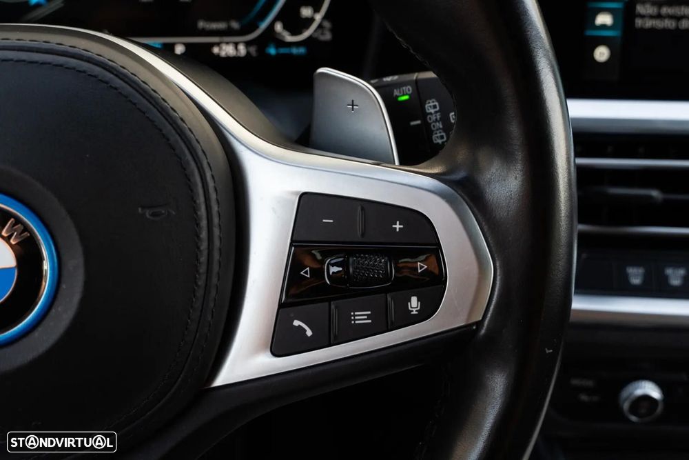 BMW 330 e Pack M Auto - 46
