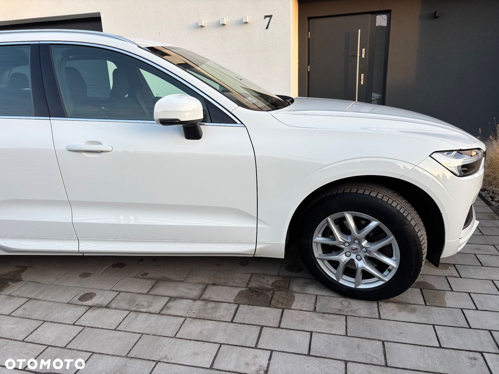 Volvo XC 60 B4 B Momentum Pro - 11