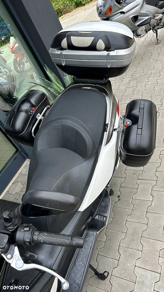 Kymco Downtown - 10