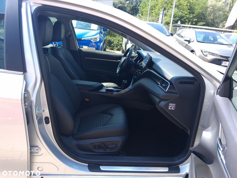 Toyota Camry 2.5 Hybrid Prestige CVT - 6
